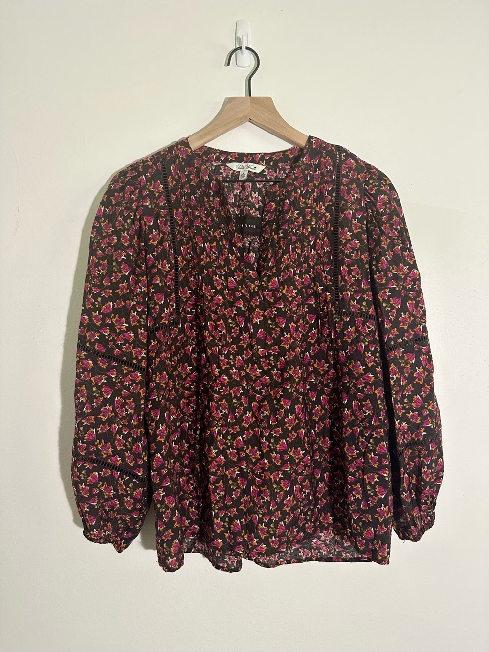 The Pioneer Woman - Women's Floral Pintuck Peasant Blouse